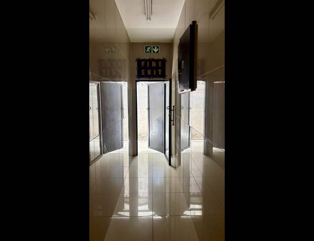 1,600M² BUSINESS CENTRE FOR SALE IN WESTDENE